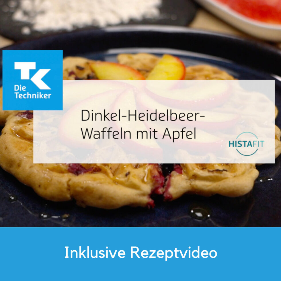 Dinkel-Heidelbeer-Waffeln mit Apfel - HistaFit Dinkel-Heidelbeer-Waffeln mit Apfel - HistaFit