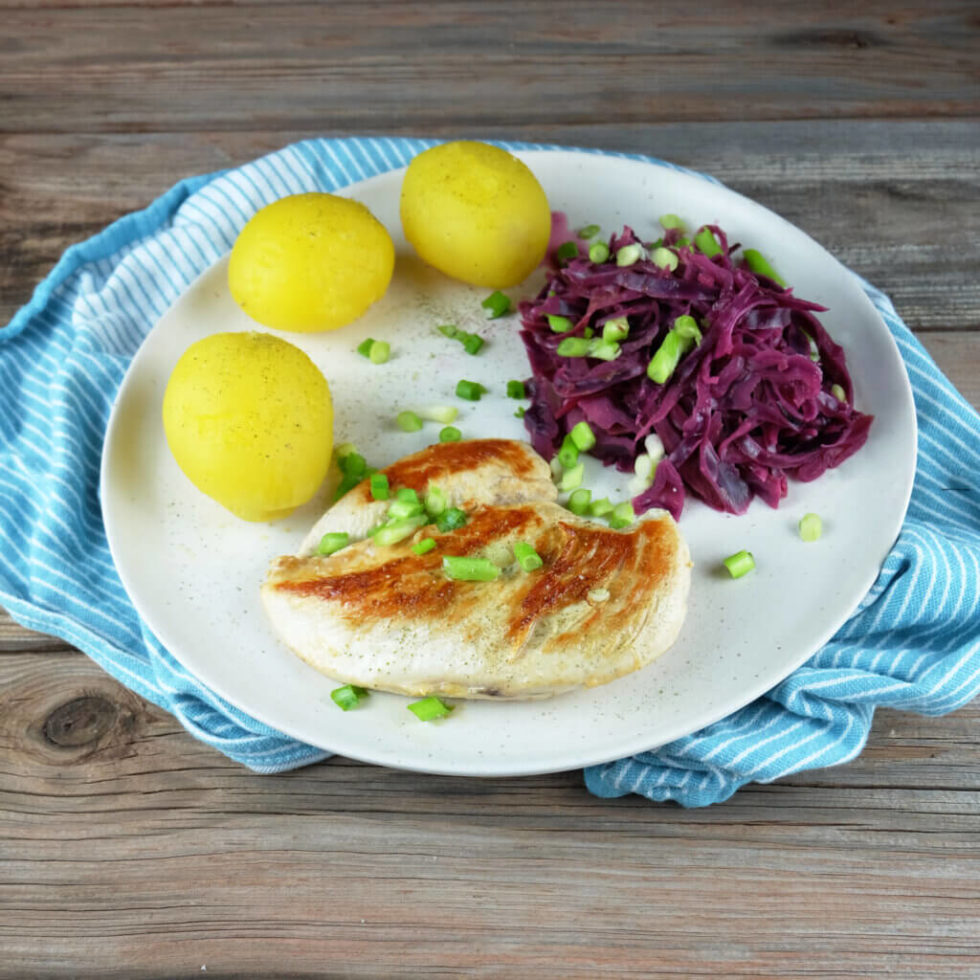 Hühnerbrust mit Rotkohl und Kartoffeln - HistaFit